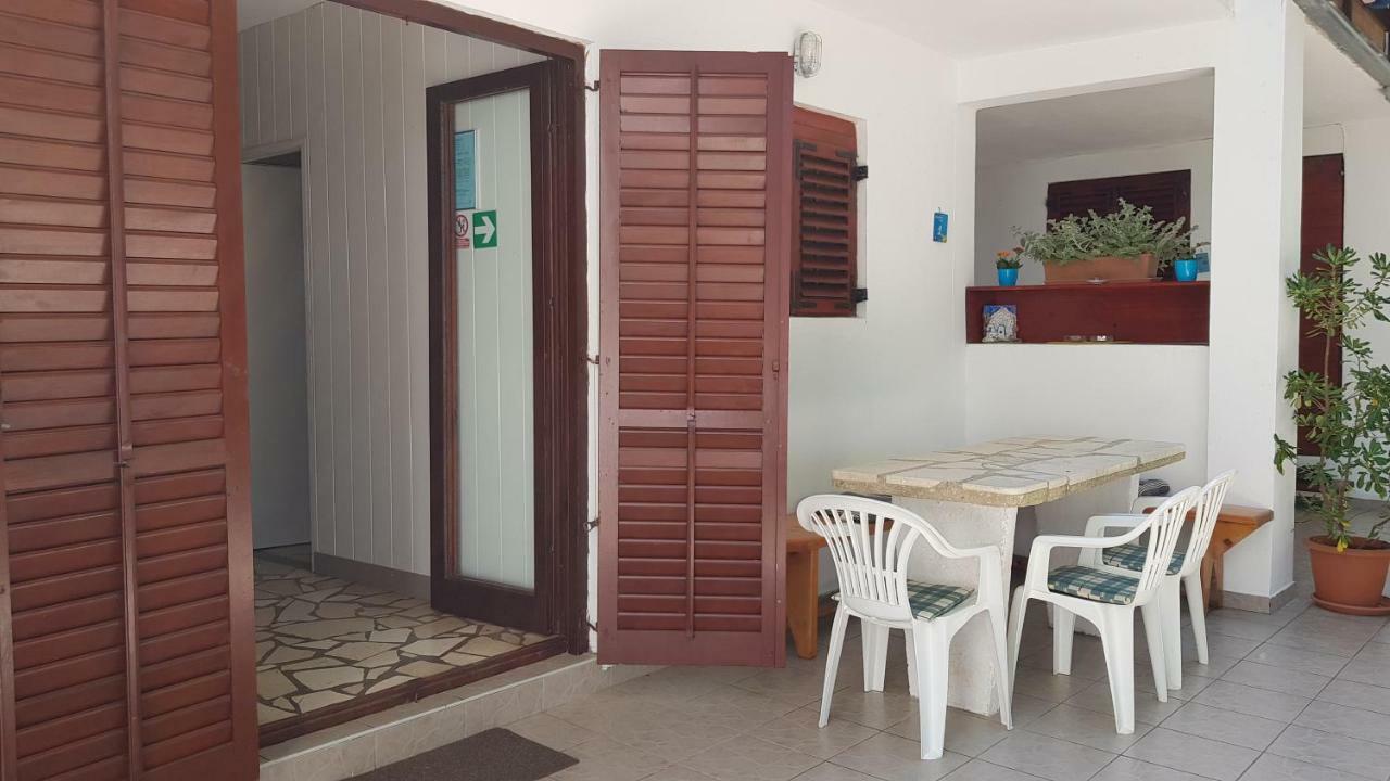Apartments Vera - Mirca Mirce Exterior foto